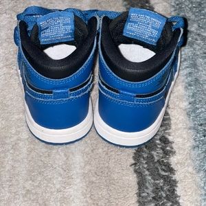 Toddler sneakers